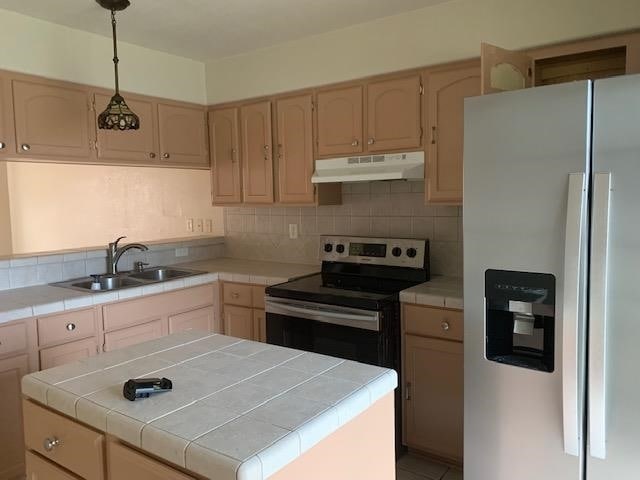 Building Photo - 704 Lapis Ln