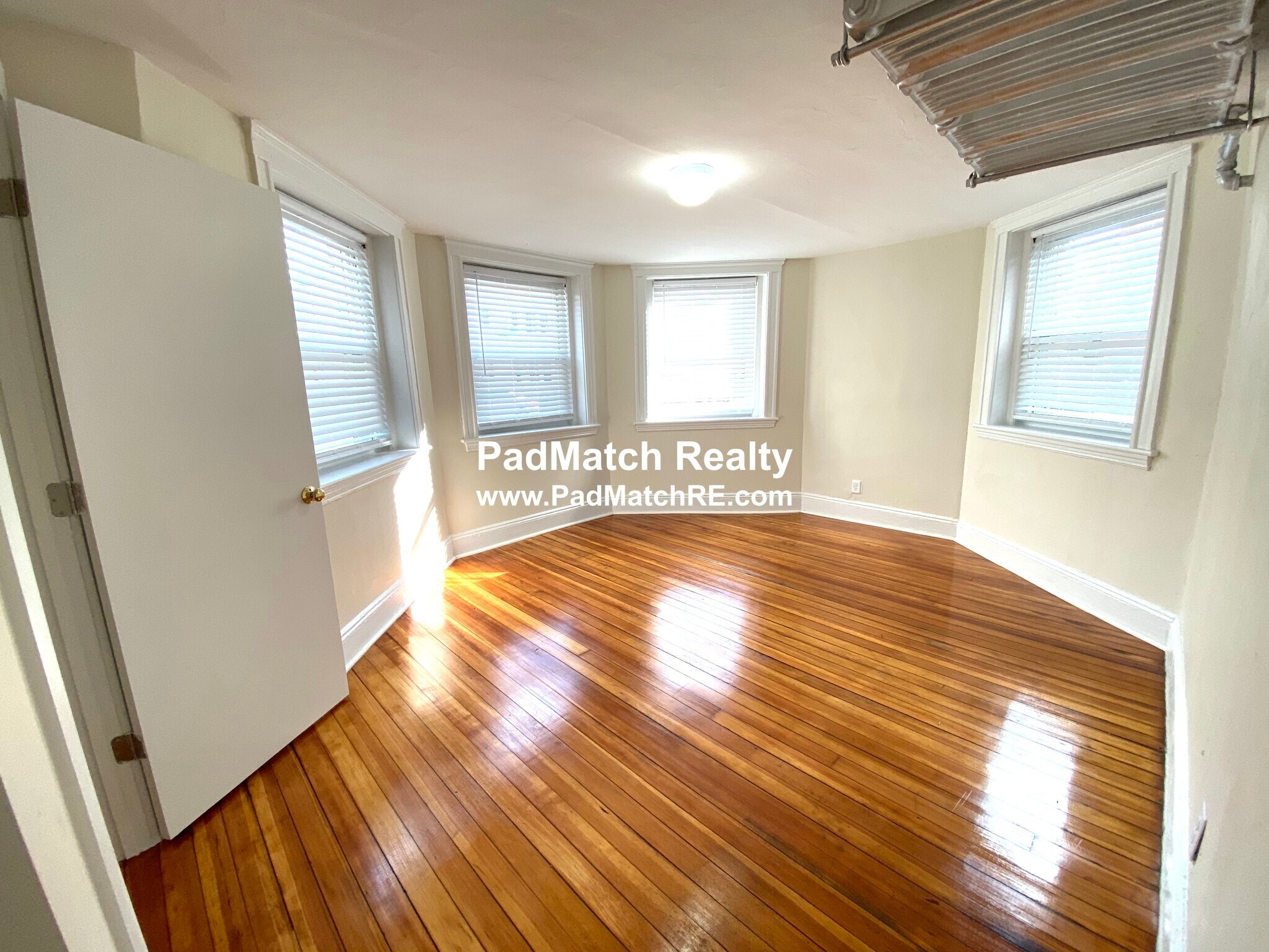 Building Photo - 7 Mount Hood Rd