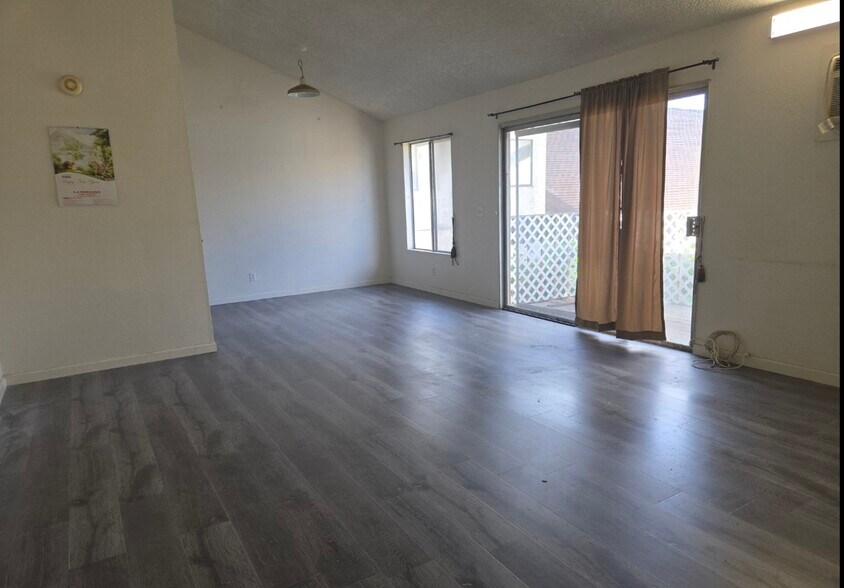 Building Photo - 7322 Cerritos Ave