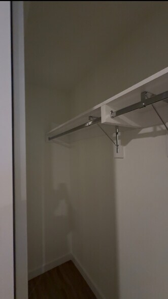 Building Photo - 213 NE 27th St