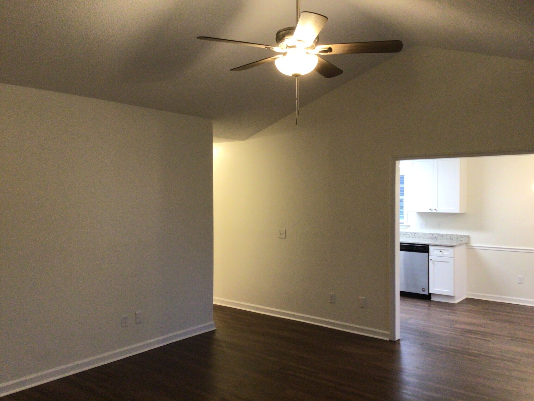 Building Photo - 5410 Bridgegate Dr