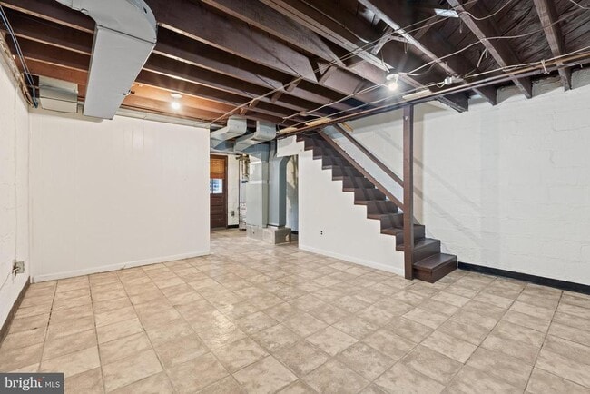 Building Photo - 340 Wesmond Dr