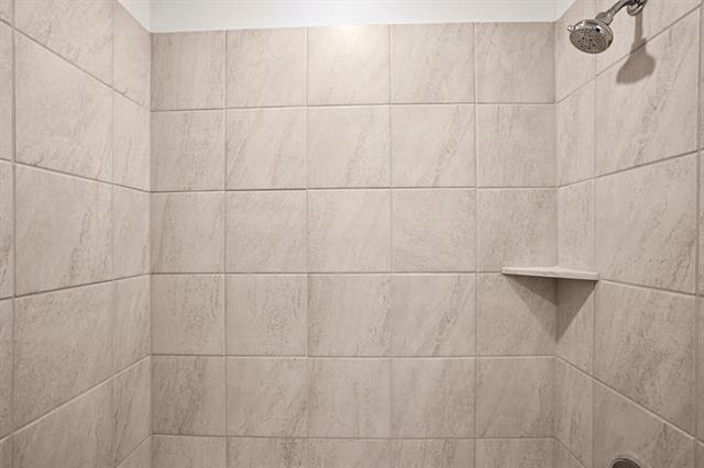 Building Photo - 1201 Emberwood Dr