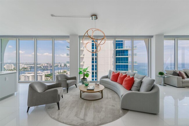 Building Photo - 16901 Collins Ave