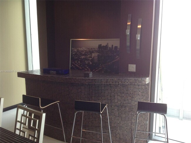 Building Photo - 690 SW 1st Ct