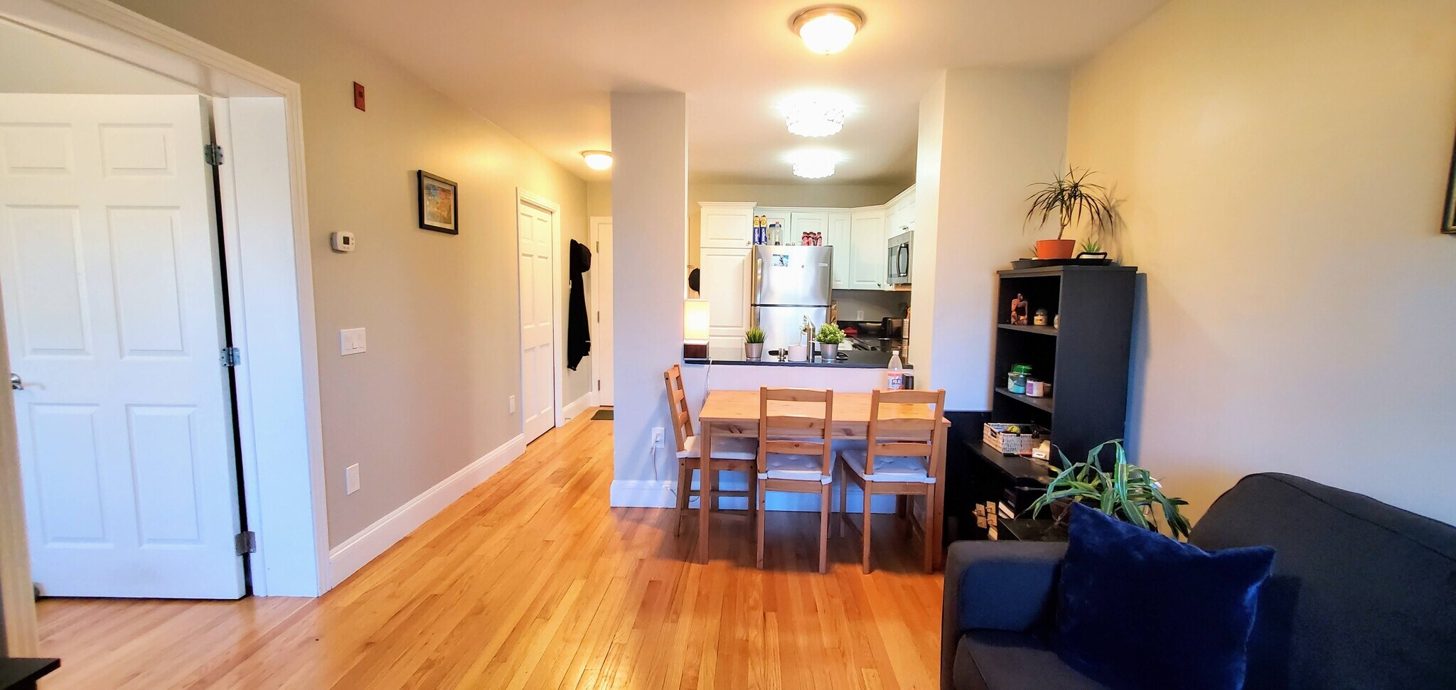 Building Photo - 145 Bennington St