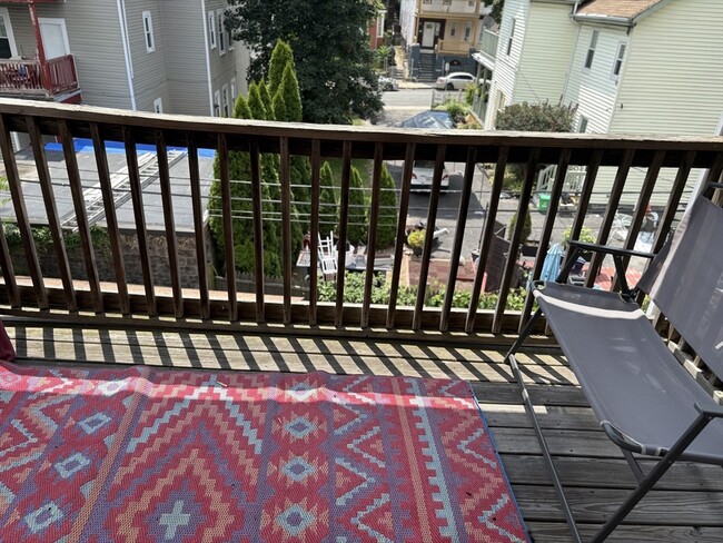 Building Photo - 19 Wolcott St