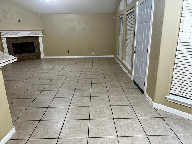 Building Photo - 12654 Stillington Dr