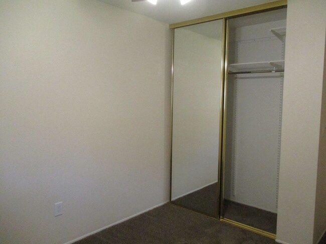 Building Photo - Spacious & Clean 4 Bdr 2 Ba 1 story home i...