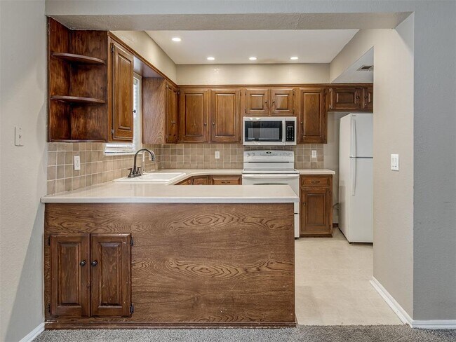 Building Photo - 2131 Jazzman Dr