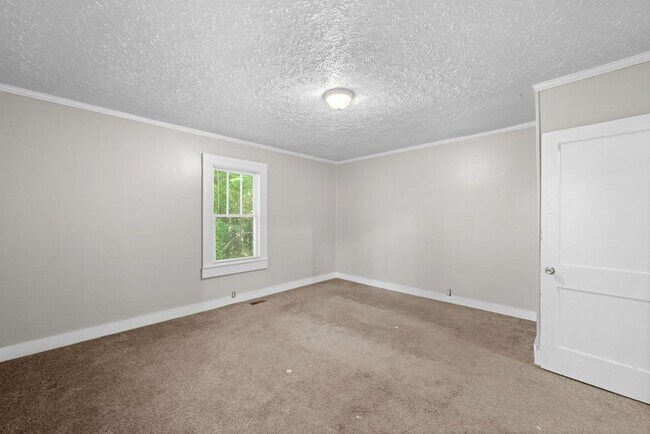 Building Photo - 3 bedroom 1 bath home for rent in Glencoe.