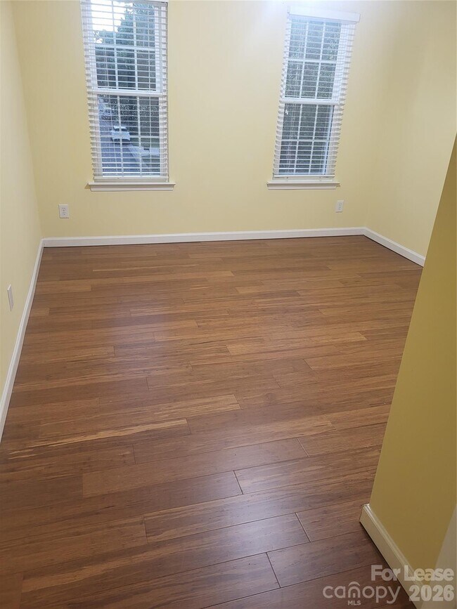 Building Photo - 17450 Baldwin Hall Dr