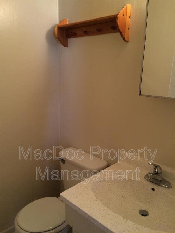 Building Photo - 1101 Forbes St