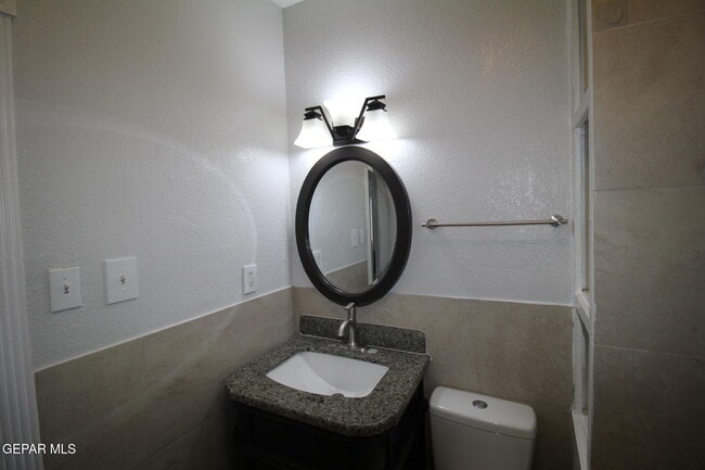 Building Photo - 8903 Old County Dr