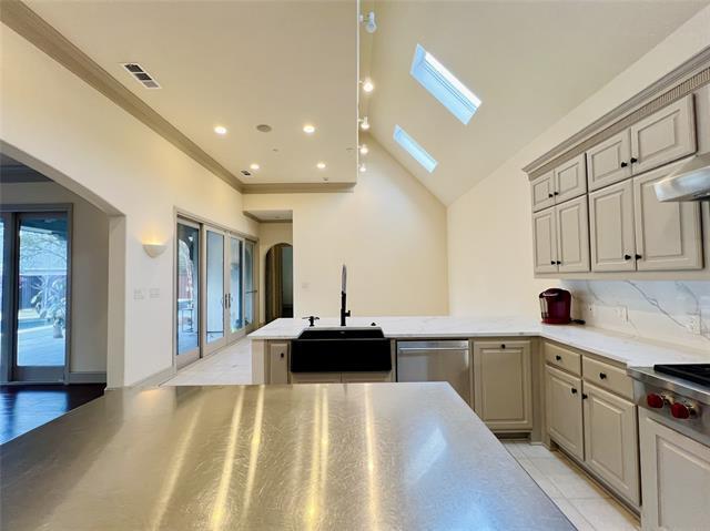 Building Photo - 14749 Celestial Pl