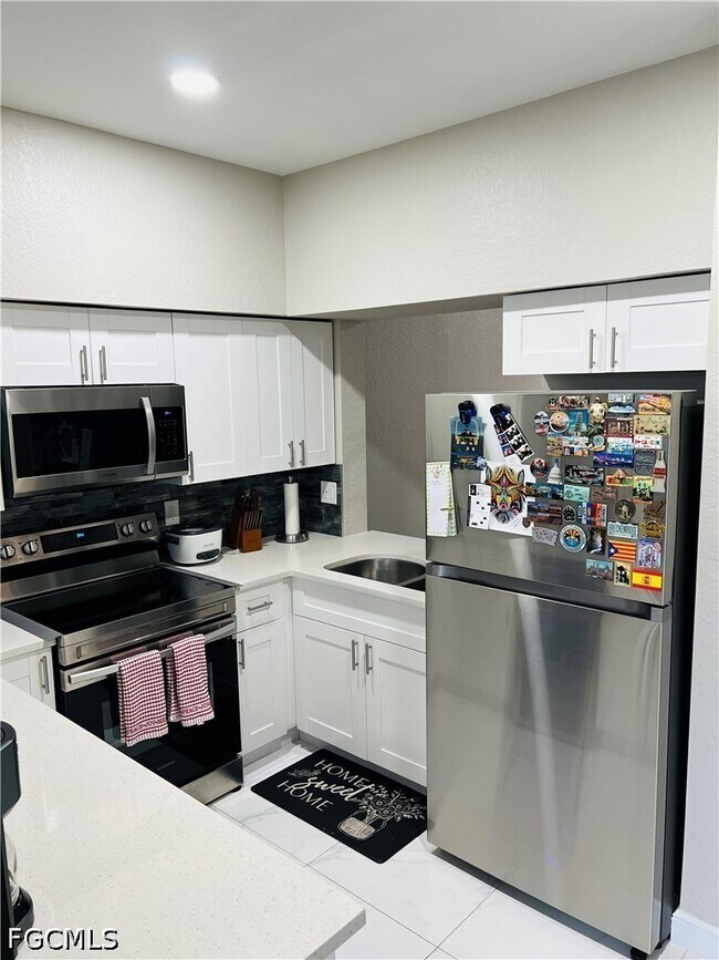 Building Photo - 8312 Bernwood Cove Loop