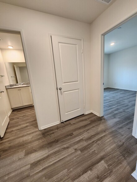 Building Photo - 4254 W Avenue J5