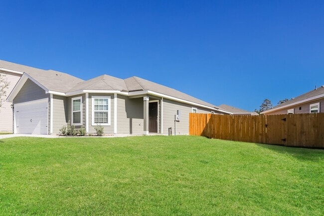 Building Photo - 23139 Shakespeare Dr