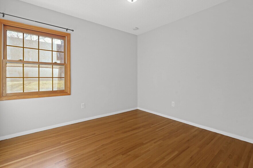 Building Photo - 10411 Corbeil Dr
