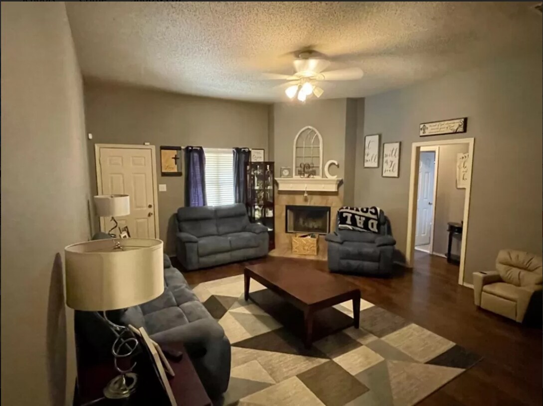 Fire Place - 2503 108th Dr