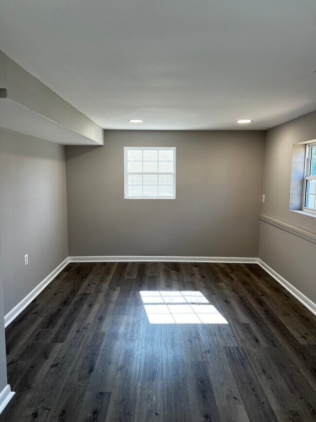 Building Photo - 14371 Springbrook Ct