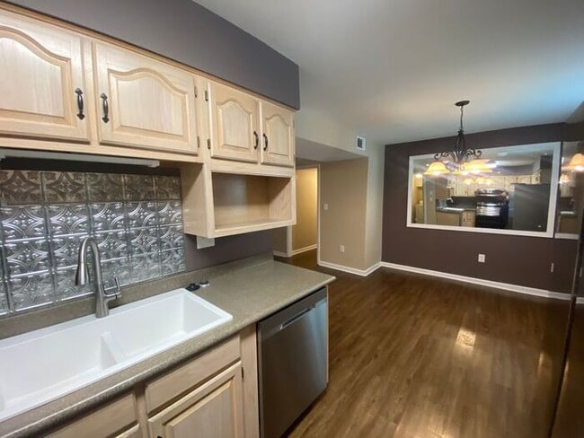 Building Photo - Greystone and Skyland- Offering Self Guide...