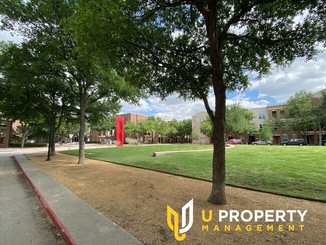 Building Photo - 15831 Breedlove Pl