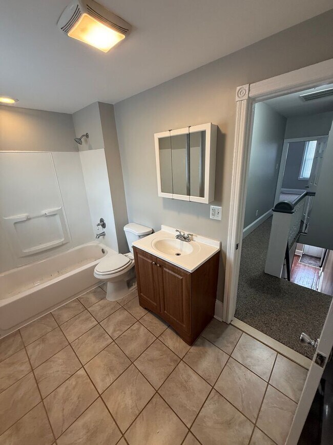 Building Photo - Broad & Porter-2 bedroom-Prime South Philadelphia