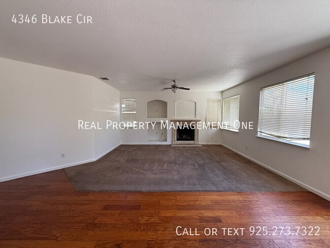 Building Photo - 4346 Blake Cir