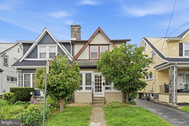 Building Photo - 122 Wilson Ave
