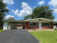 Building Photo - Fantastic 4bd/2ba home! Let yourself in!