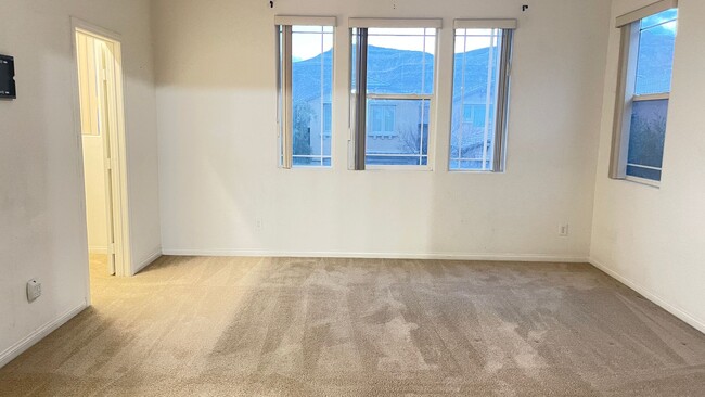 Building Photo - BEAUTIFUL 2,327 SQ FT, 3 BDRM, 2.5 BTHRM, 2 CAR GARAGE, LOCATED NEAR SCHOOLS, SHOPPING, HOSPITAL ...