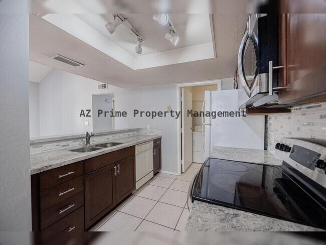 Building Photo - 2019 W Lemon Tree Pl