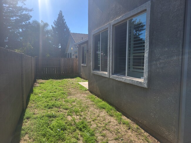 Building Photo - 3968 Colma Ave