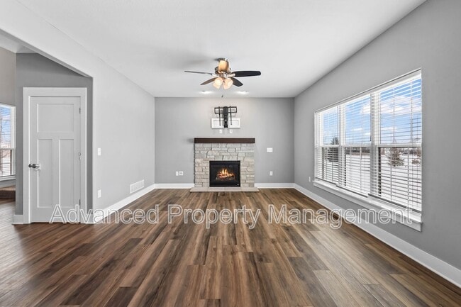 Building Photo - 1520 Foxwood Pass