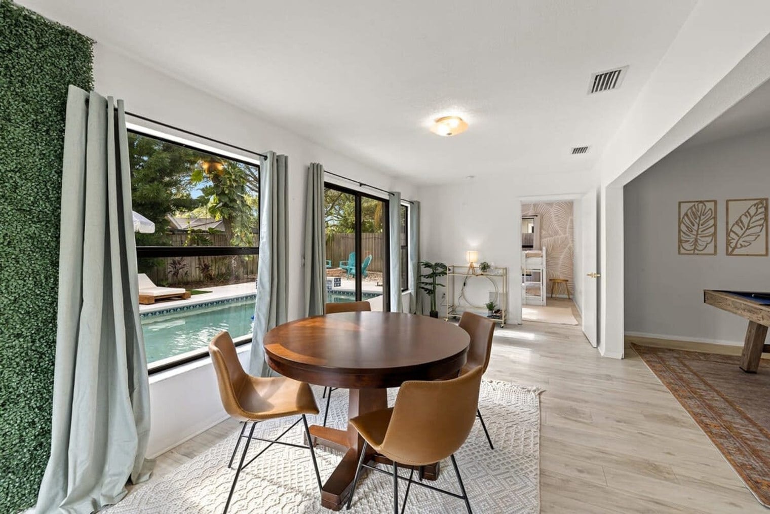 Building Photo - 1518 Wexford Dr E