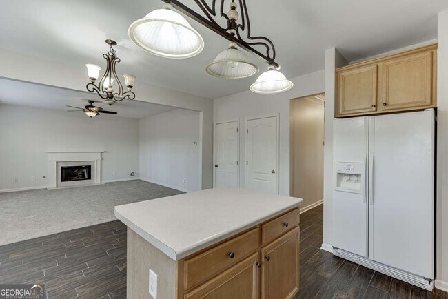 Building Photo - 300 Beckenham Walk Dr