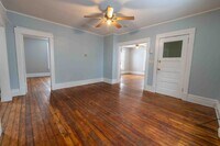 Building Photo - 300-302 Spencer