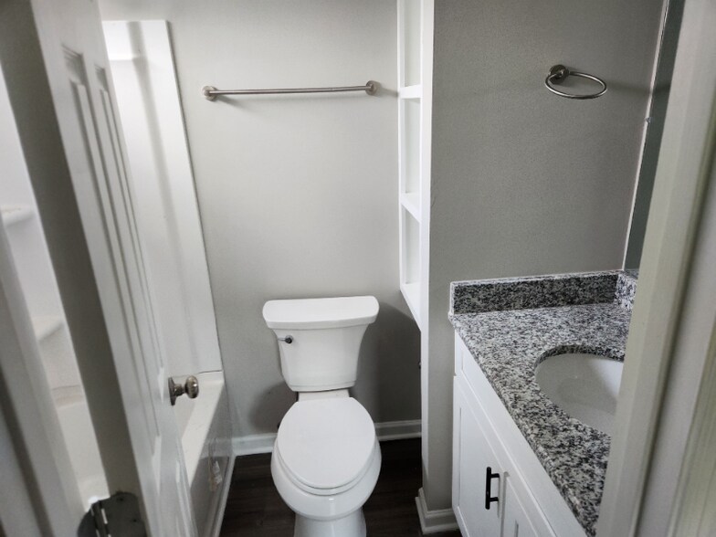 Building Photo - 1546 Winding Way Cir