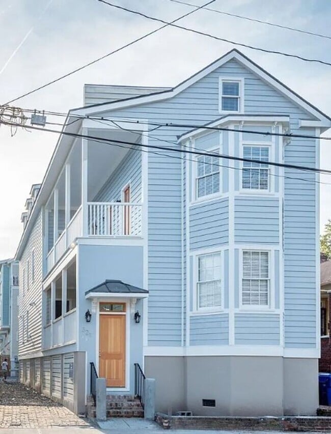 Building Photo - 321 Ashley Ave