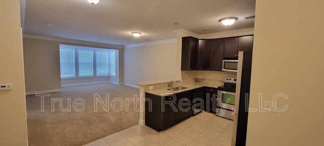 Primary Photo - 960 Perry St