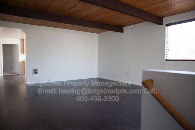 Building Photo - 4848 SE Bybee Blvd