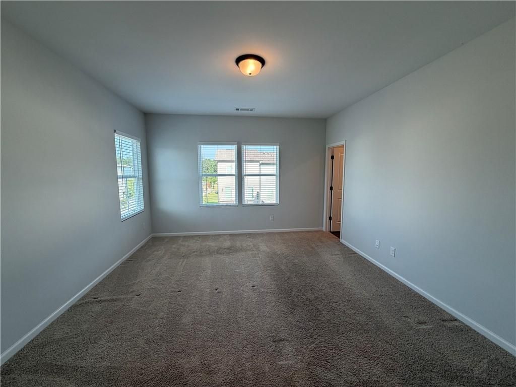 Building Photo - 900 Colton Dr