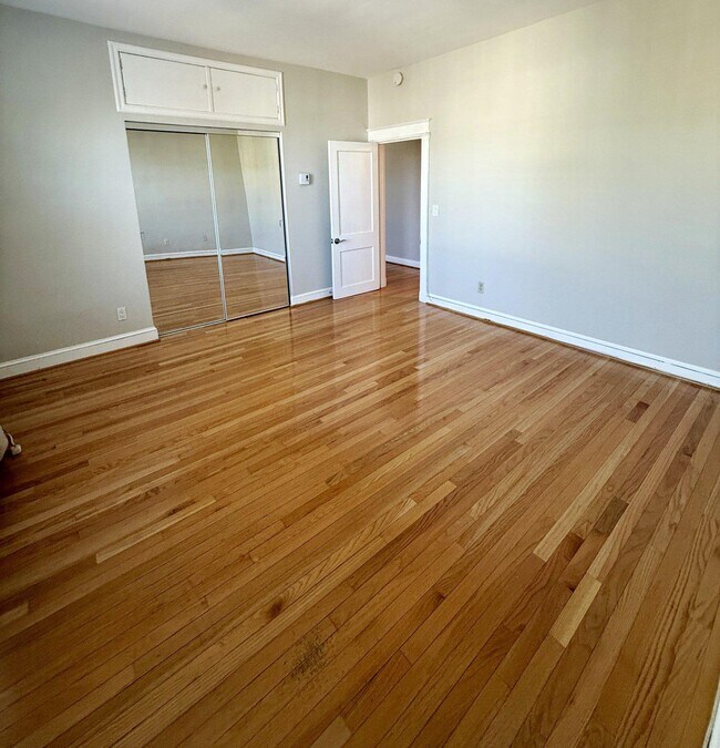 Building Photo - 2010 Kalorama Rd NW