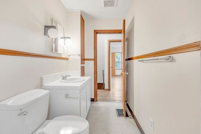 Building Photo - 47-53 S Burgess Ave