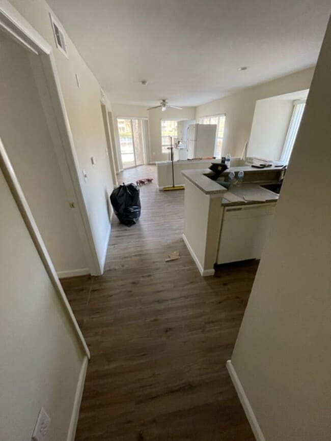 Building Photo - Palm Lakes Condominium