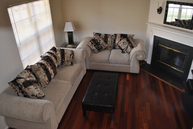 Building Photo - 2756 Sweetwater Ct