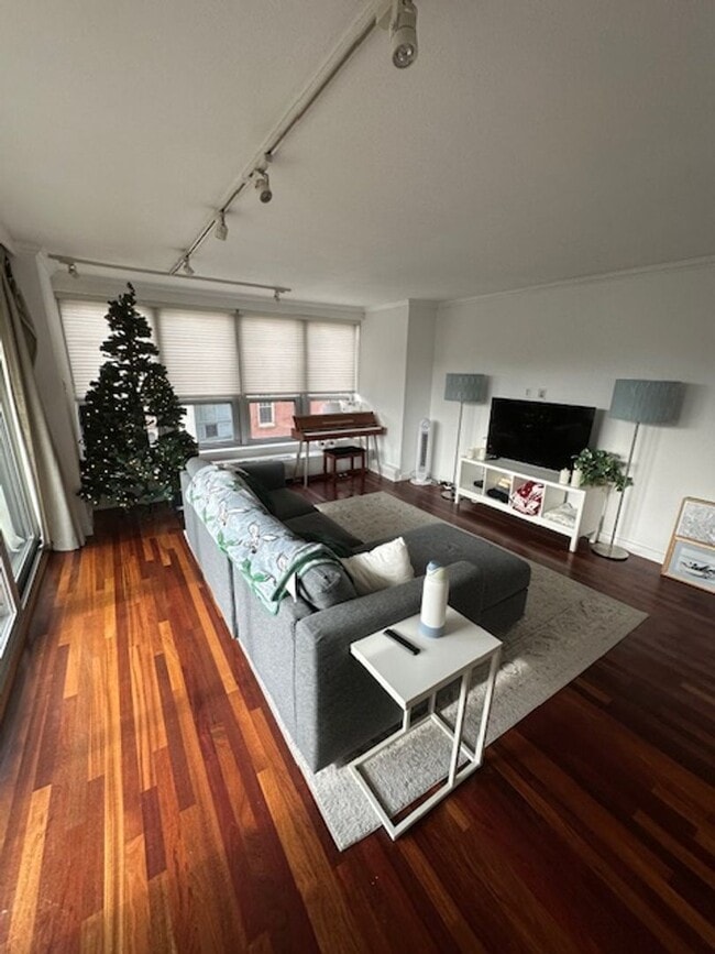 Building Photo - The Dorchester