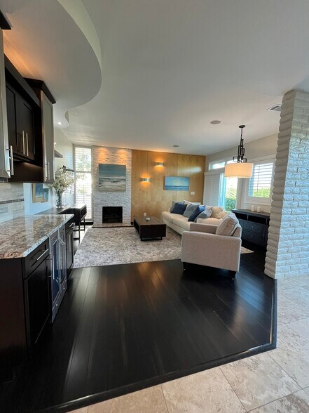 Living Room - 7193 Estrella de Mar Rd