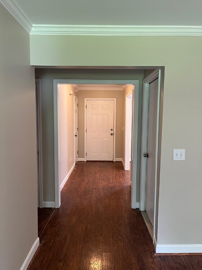 Building Photo - "Charming 3-Bedroom Home with 2 Full Baths in Beautiful Thompson's Station!" FENCED BACKYARD!